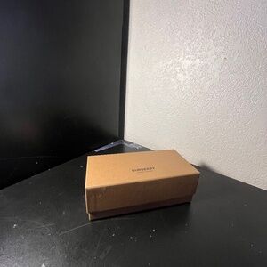 Burberry London England box